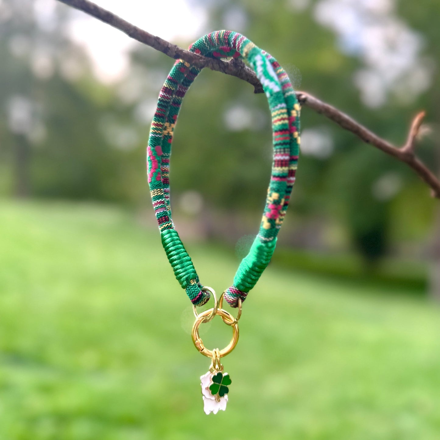 Yeşil Köpek Kolyesi