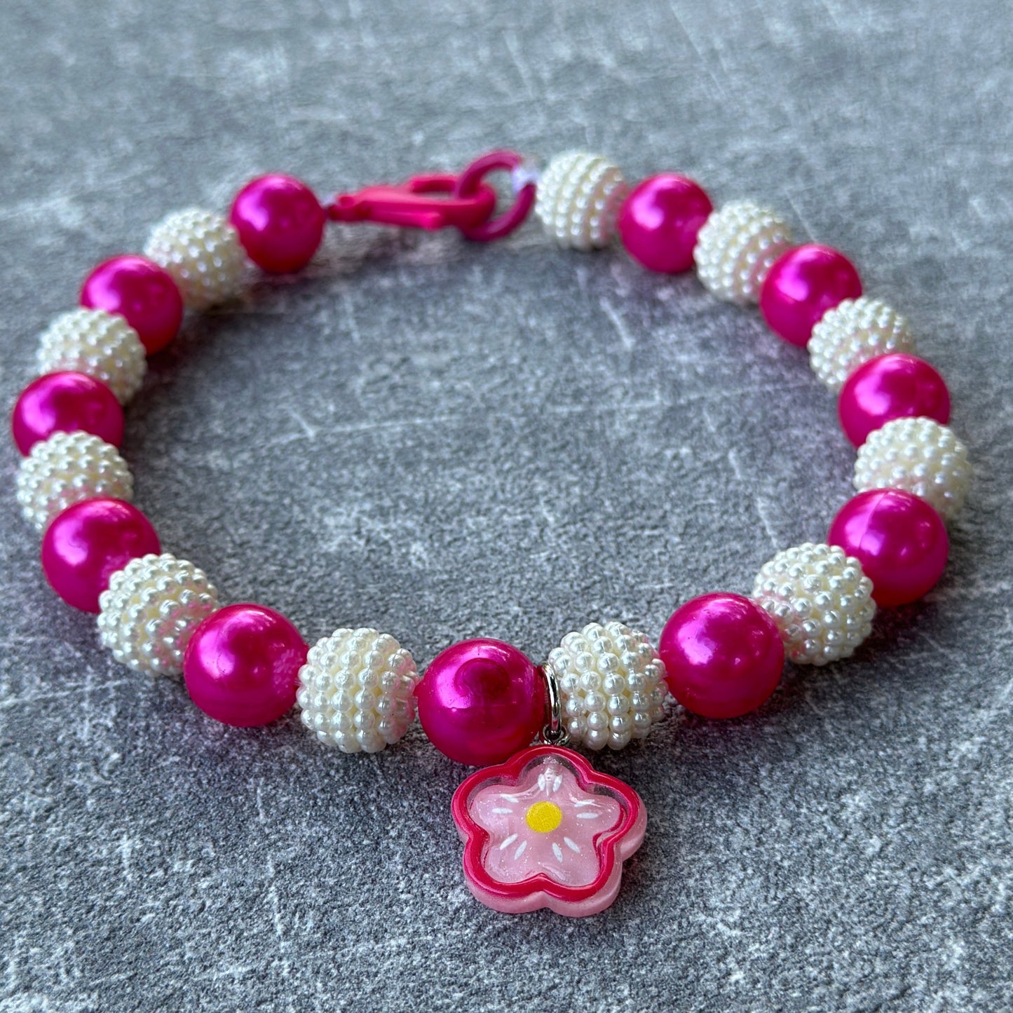 Pembe Köpek Kolyesi 2