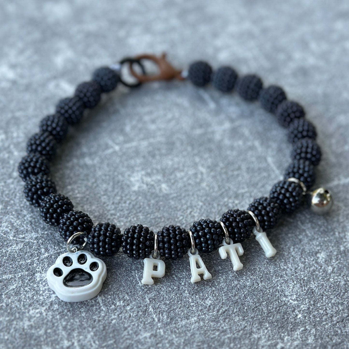 Siyah Böğürtlen Köpek Kolyesi 2