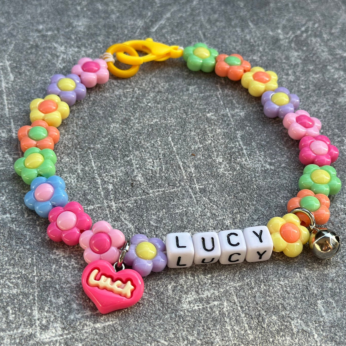 Daisy Köpek Kolyesi