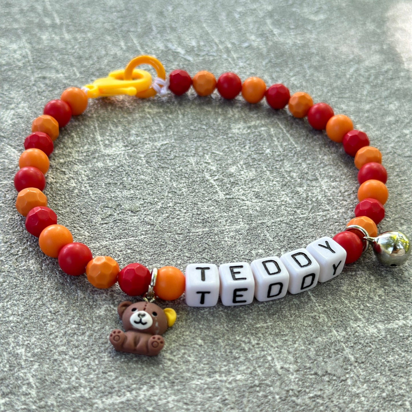 Kırmızı Turuncu Köpek Kolyesi