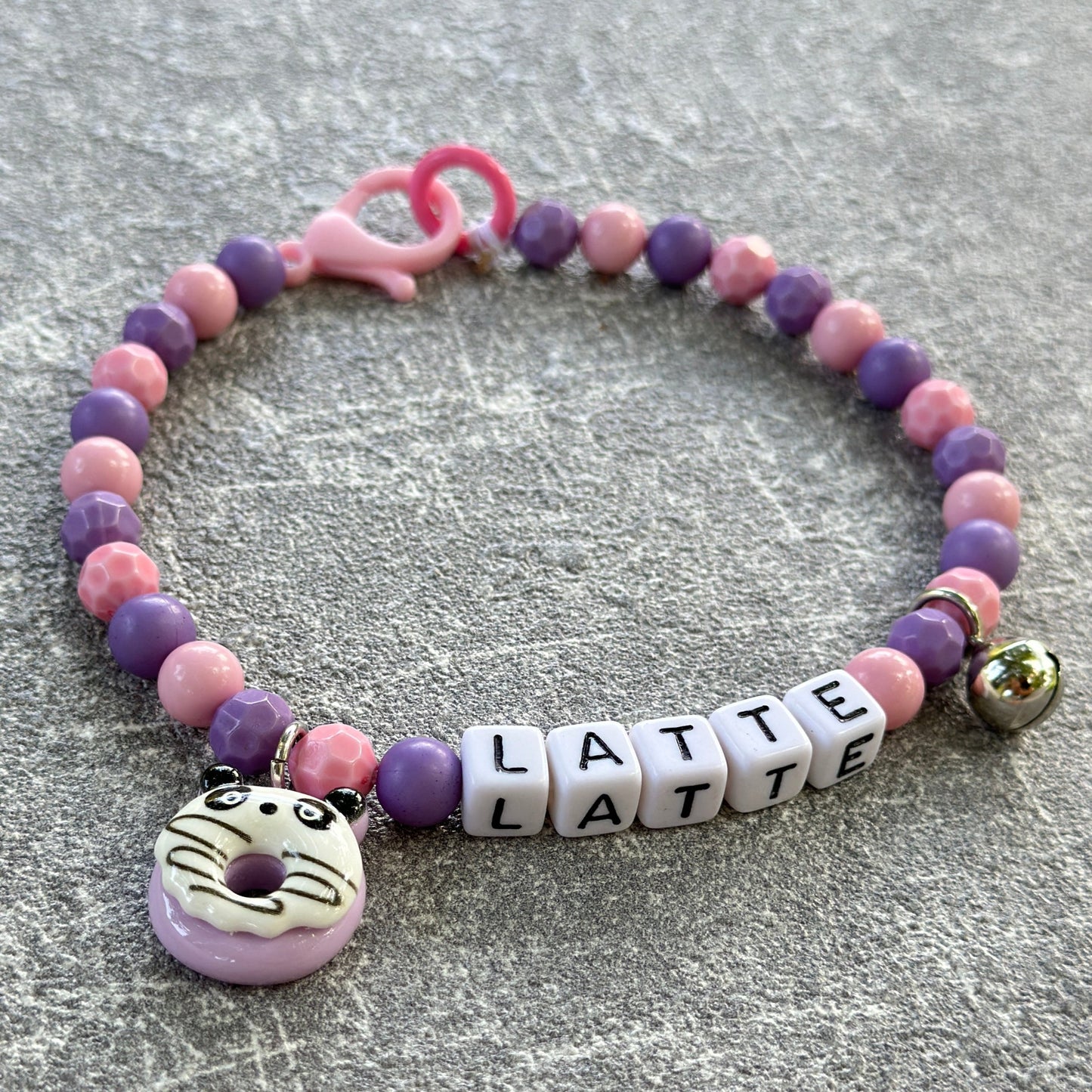 Pembe Mor Köpek Kolyesi