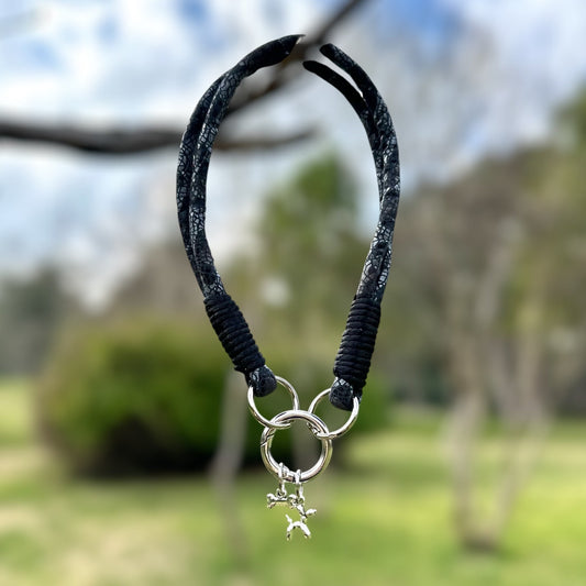 Koyu Leopar Desenli Kedi Kolyesi