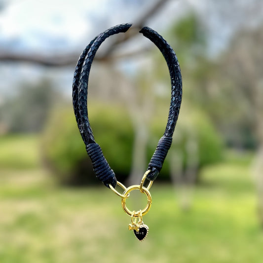 Desenli Siyah Kedi Kolyesi