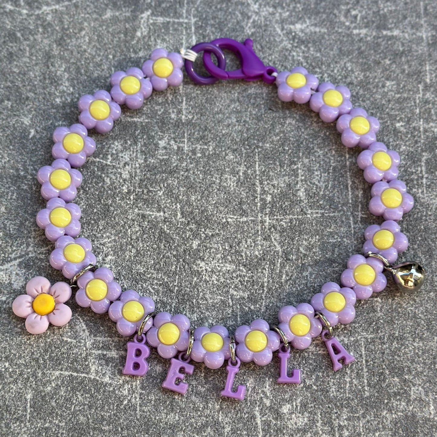 Daisy Köpek Kolyesi 8