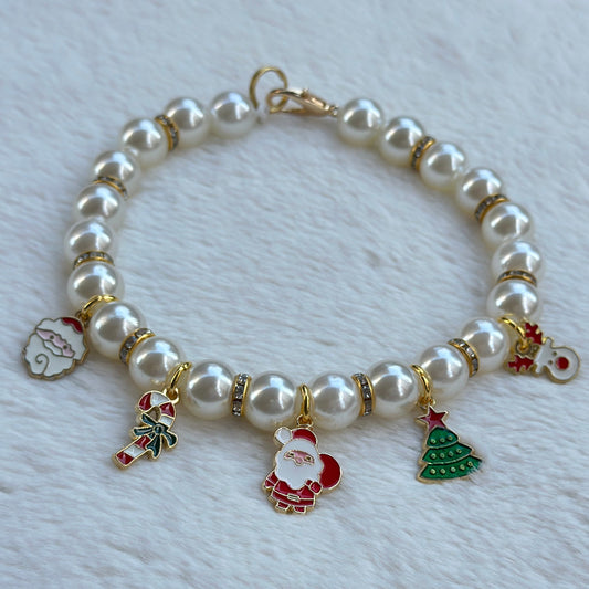 Beş Charmlı Büyük İncili Kolye 3