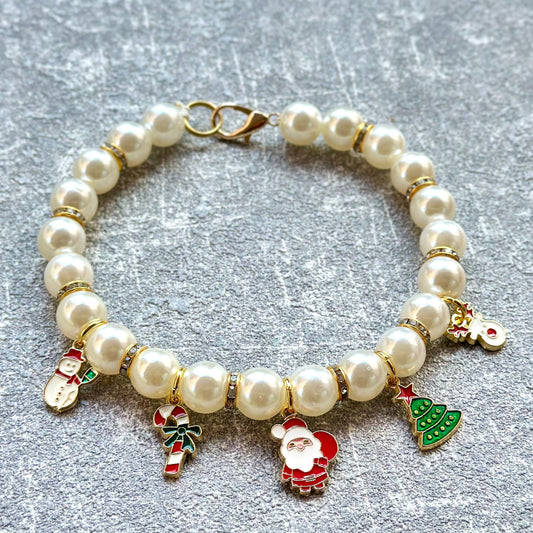 Beş Charmlı Büyük İncili Kolye 3